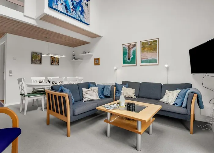 Epiphania - 100m To The Fjord By Interhome